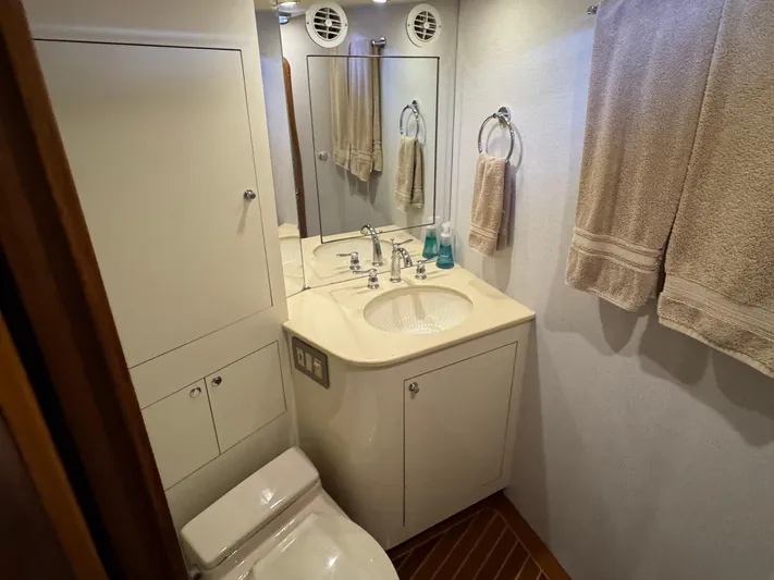 Nauti Toy Yacht Photos Pics 