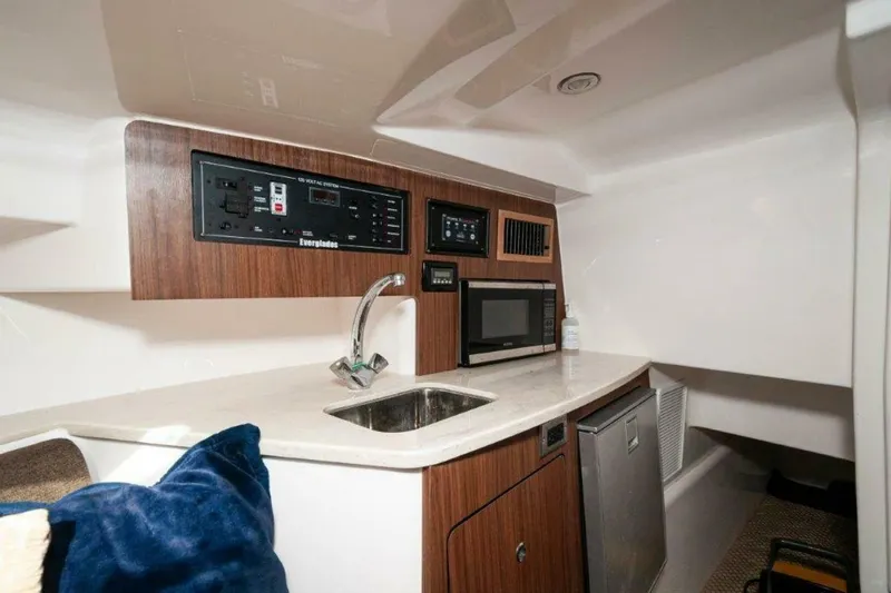  Yacht Photos Pics 2018 Everglades 350 LX- Galley