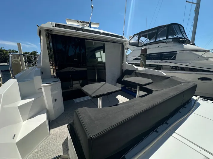 Pristine Life Yacht Photos Pics 