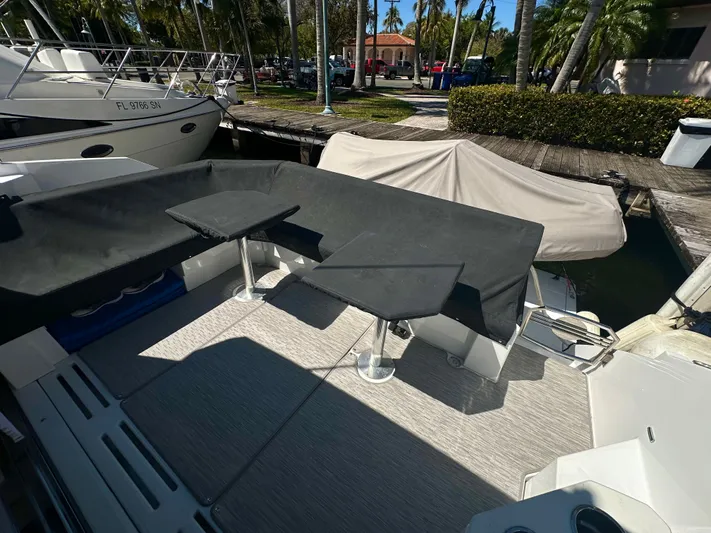 Pristine Life Yacht Photos Pics 