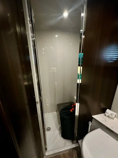 Pristine Life Yacht Photos Pics 