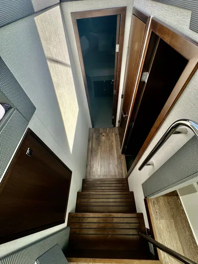 Pristine Life Yacht Photos Pics 