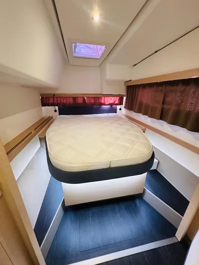 Inyo Yacht Photos Pics 