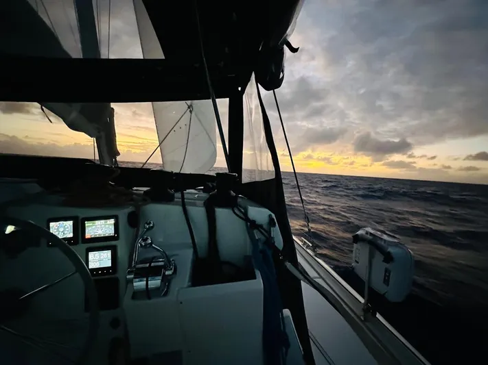 Inyo Yacht Photos Pics 