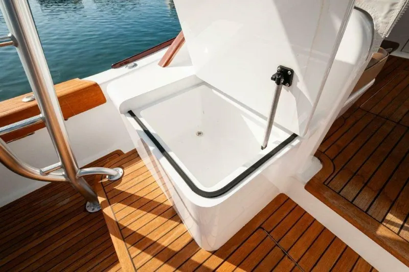 Game On Yacht Photos Pics 2024 Maverick Yachts Costa Rica 36 Walkaround- GAME ON- Cockpit