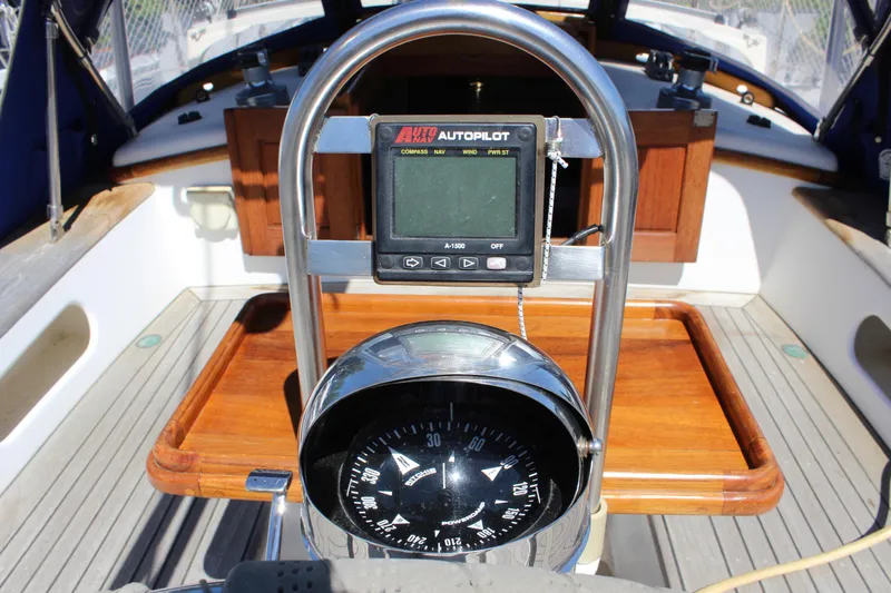 Pinniped Yacht Photos Pics 