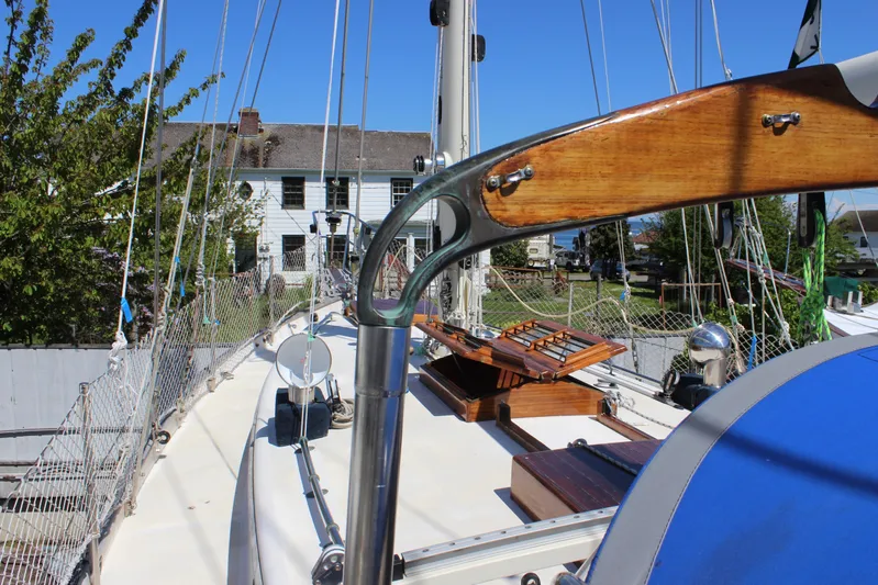 Pinniped Yacht Photos Pics 