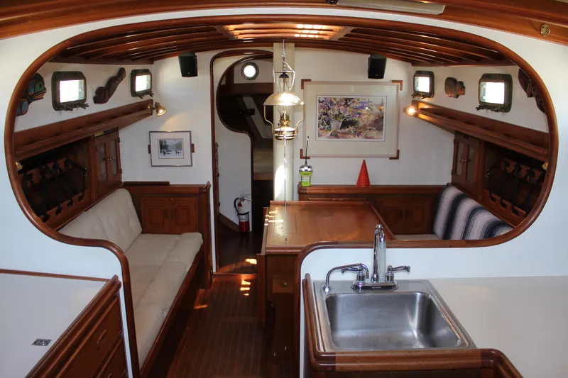 Pinniped Yacht Photos Pics 