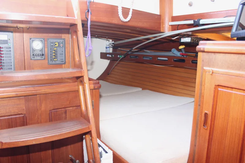 Pinniped Yacht Photos Pics 