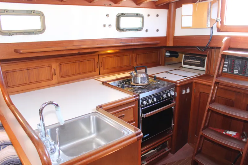 Pinniped Yacht Photos Pics 