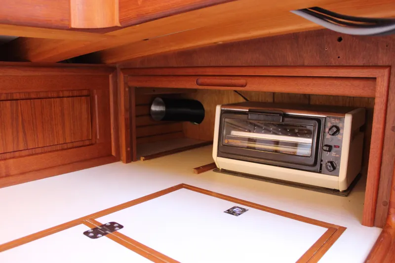 Pinniped Yacht Photos Pics 