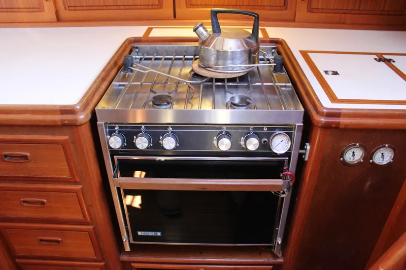 Pinniped Yacht Photos Pics 