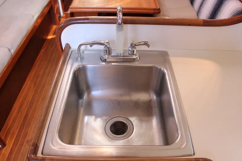 Pinniped Yacht Photos Pics 