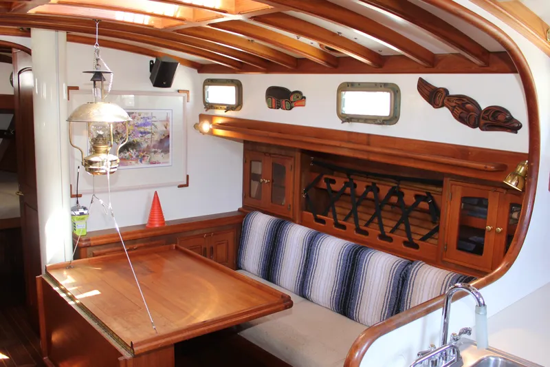 Pinniped Yacht Photos Pics 