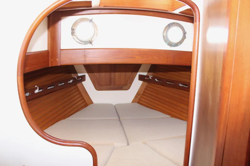 Pinniped Yacht Photos Pics 