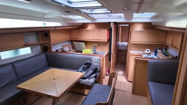 Botero Yacht Photos Pics Dufour 520