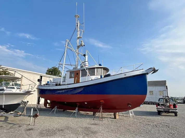 " Loon Point " Yacht Photos Pics 