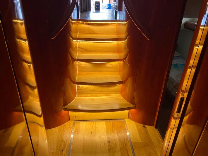 Imax Yacht Photos Pics 