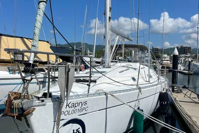 Beneteau 381