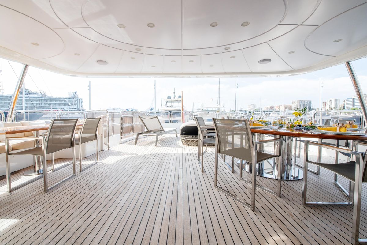 2009 Benetti 119 