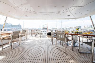 Yacht