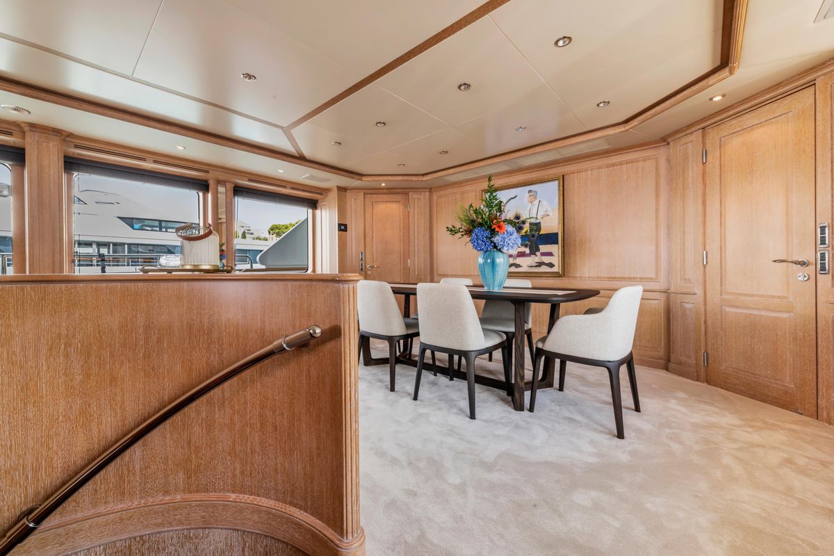 2009 Benetti 119 