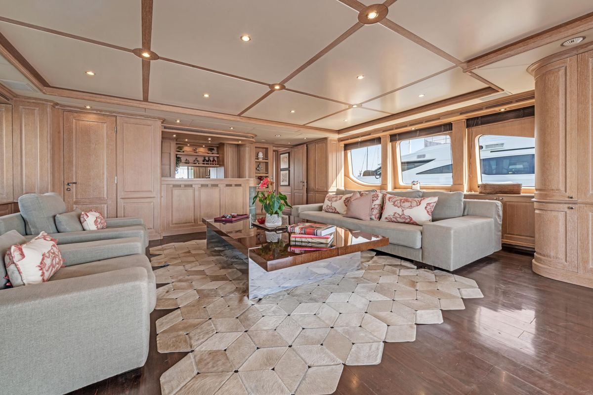2009 Benetti 119 