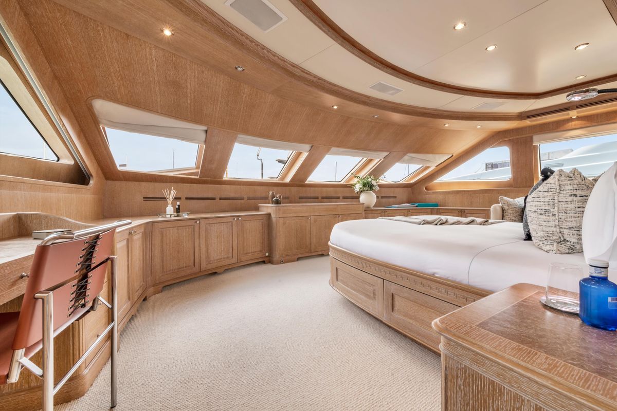2009 Benetti 119 