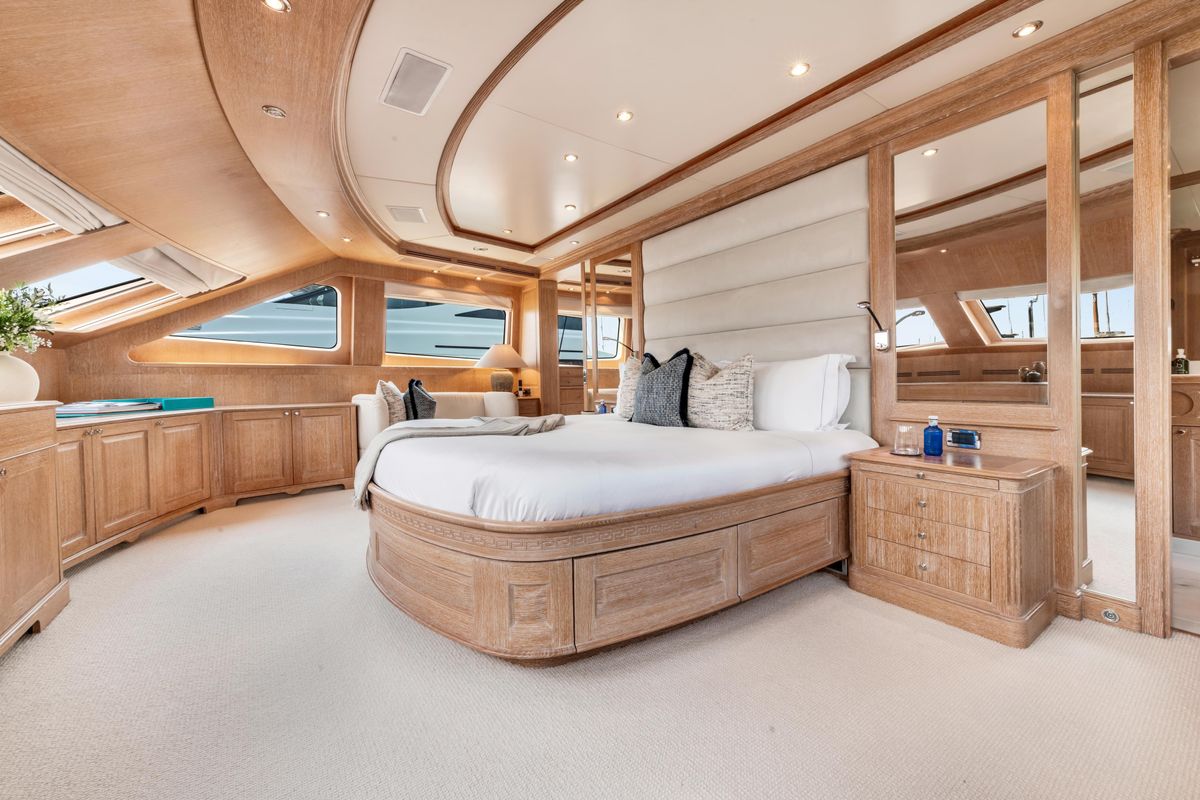 2009 Benetti 119 
