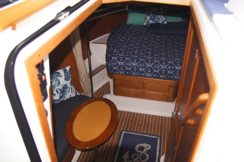 Scamper Yacht Photos Pics 