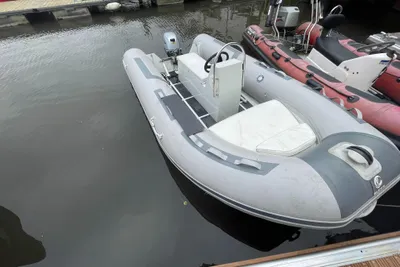 2018 Waveline 4m RIB
