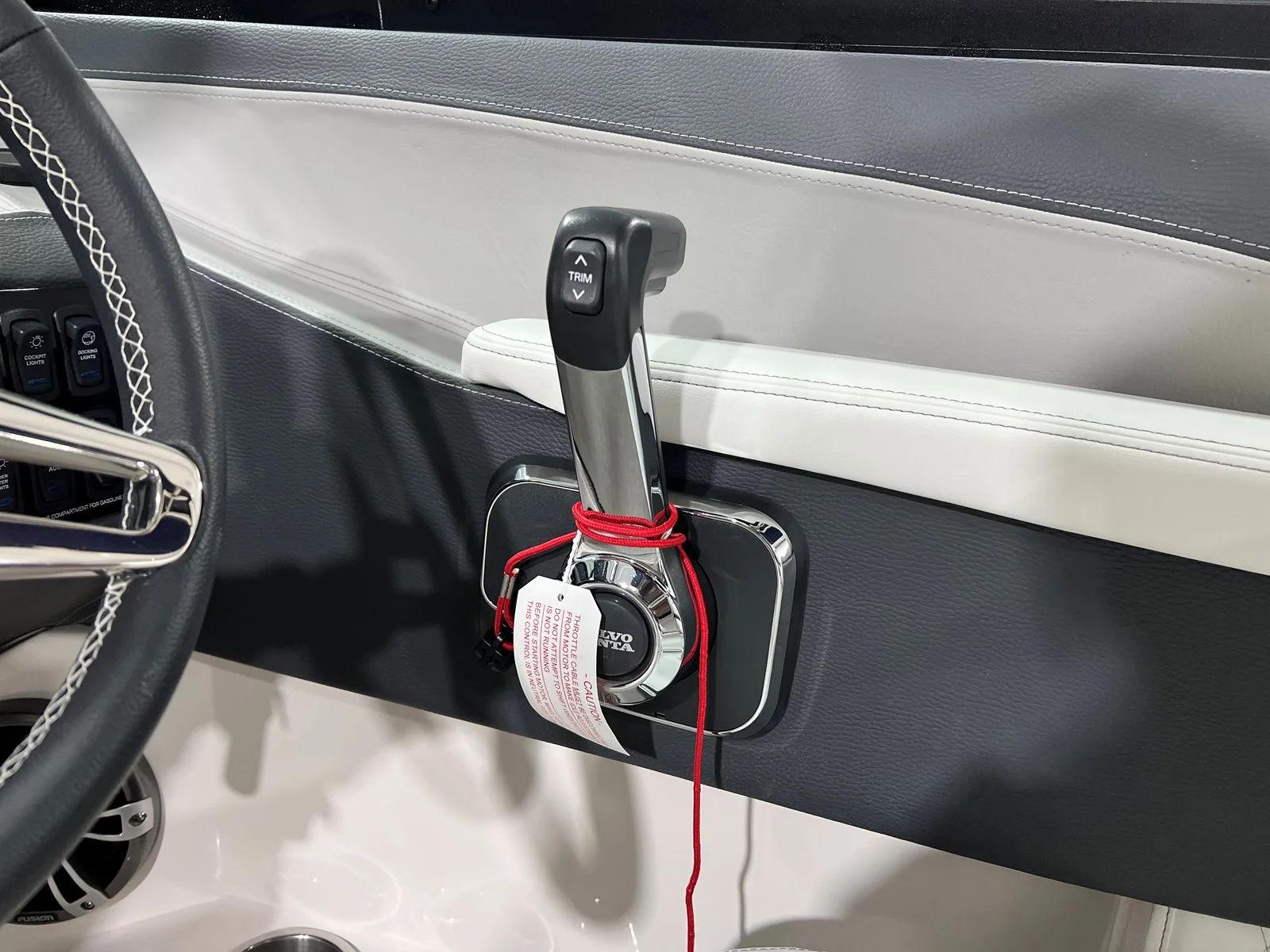 2024 Regal LS4 Bowrider for sale YachtWorld