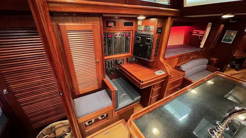 Nala Yacht Photos Pics 