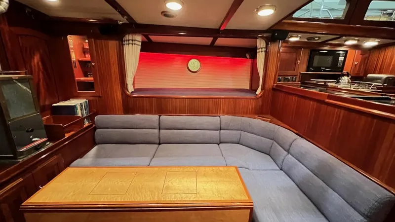 Nala Yacht Photos Pics 