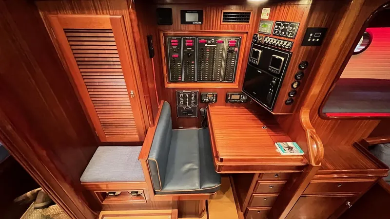 Nala Yacht Photos Pics 