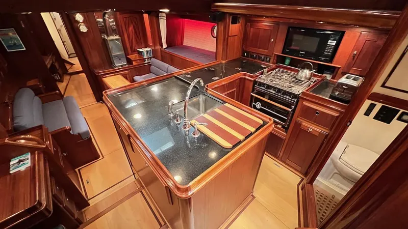 Nala Yacht Photos Pics 