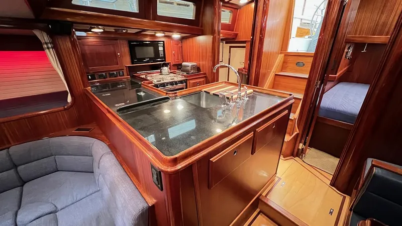 Nala Yacht Photos Pics 