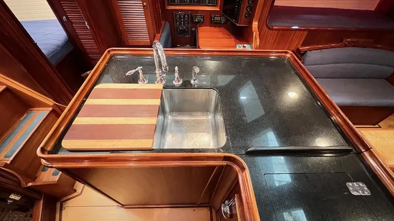 Nala Yacht Photos Pics 