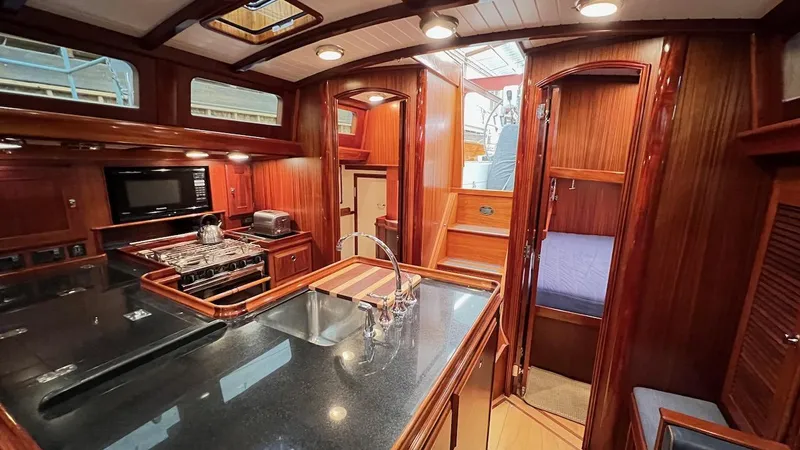 Nala Yacht Photos Pics 