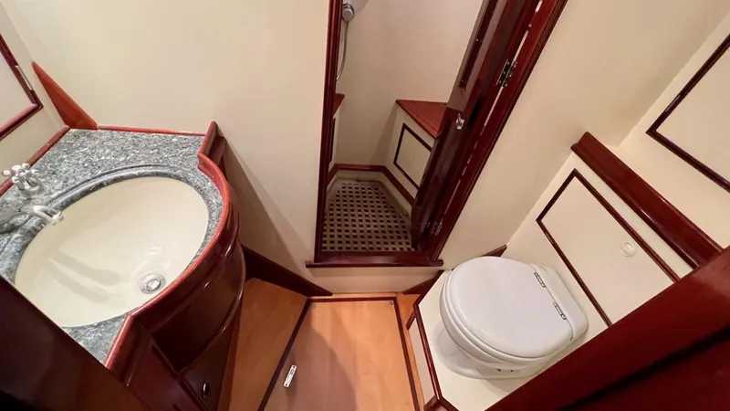 Nala Yacht Photos Pics 