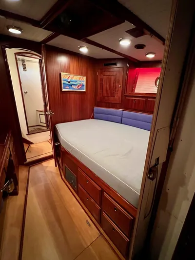 Nala Yacht Photos Pics 