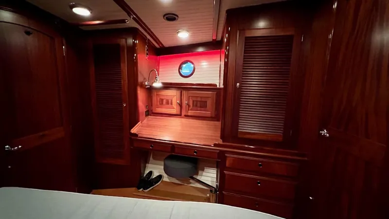 Nala Yacht Photos Pics 