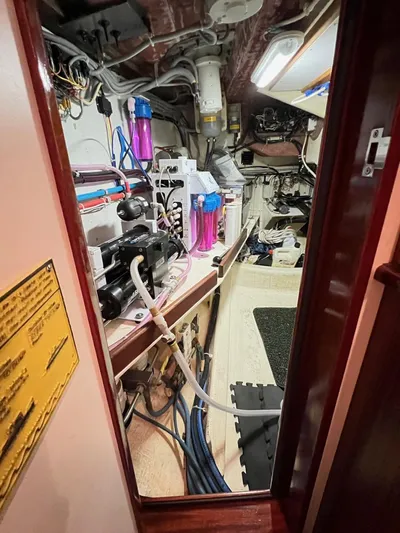 Nala Yacht Photos Pics 