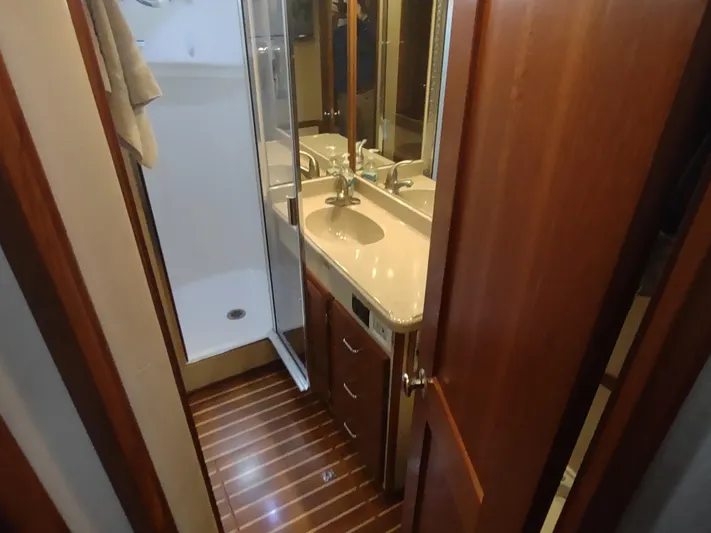 Salish Nomad Yacht Photos Pics 