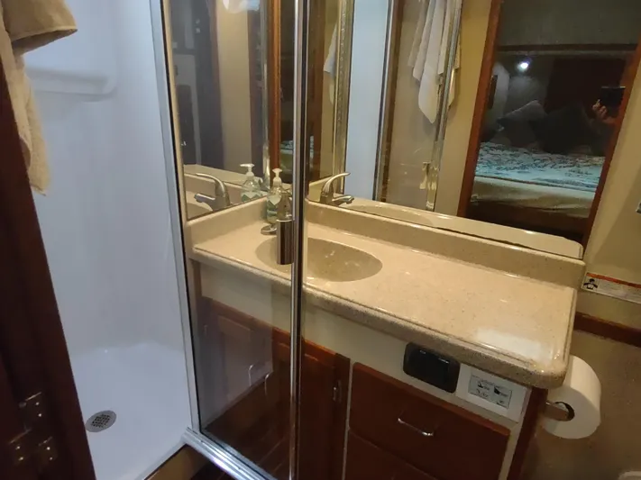 Salish Nomad Yacht Photos Pics 