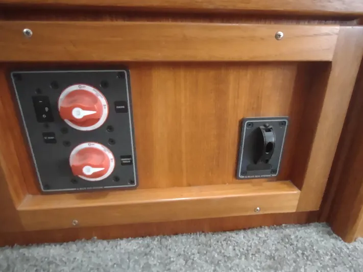 Salish Nomad Yacht Photos Pics 