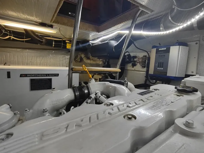 Salish Nomad Yacht Photos Pics 