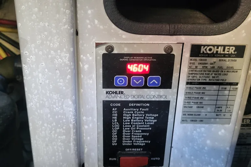  Yacht Photos Pics Kohler generator control panel displaying 4604 hours on a Marquis 40 SC, 2008 model.