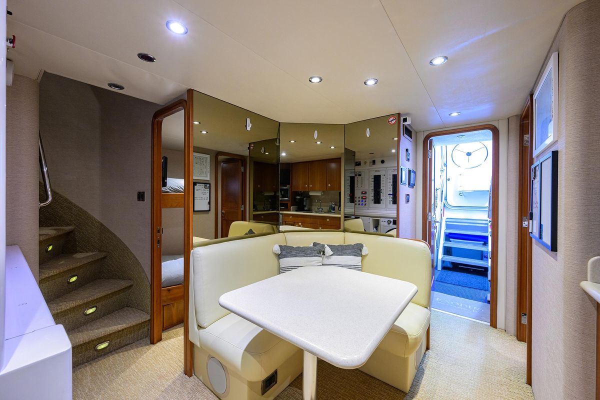 2008 Westport 112 