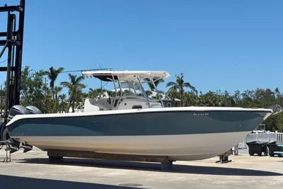 Edgewater 318CC